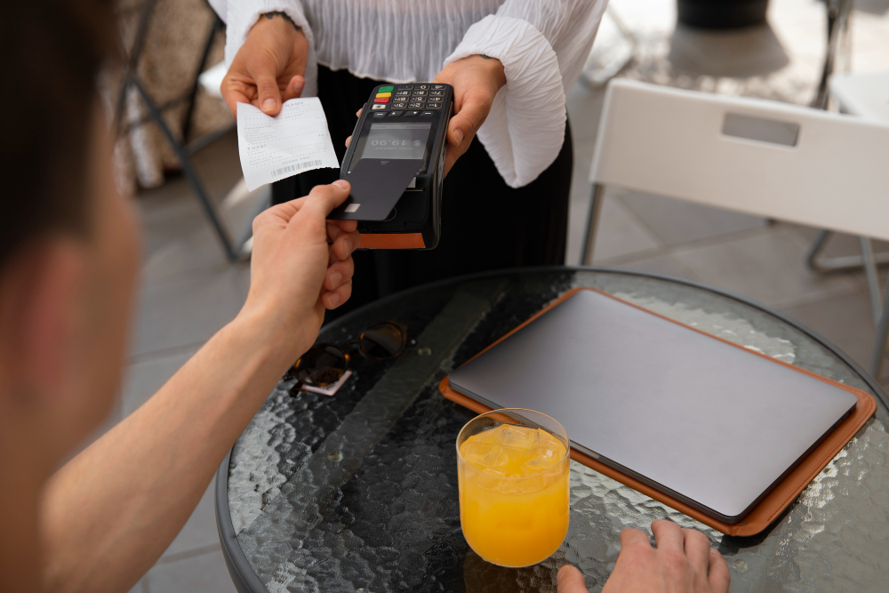 Правила использования и оплаты банковской картой за границей 8 Правила использования и оплаты банковской картой за границей